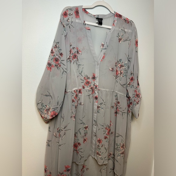 TORRID Chiffon Hi-Low Floral Tunic Top See Through Sheer Design Size 3 - Picture 8 of 15